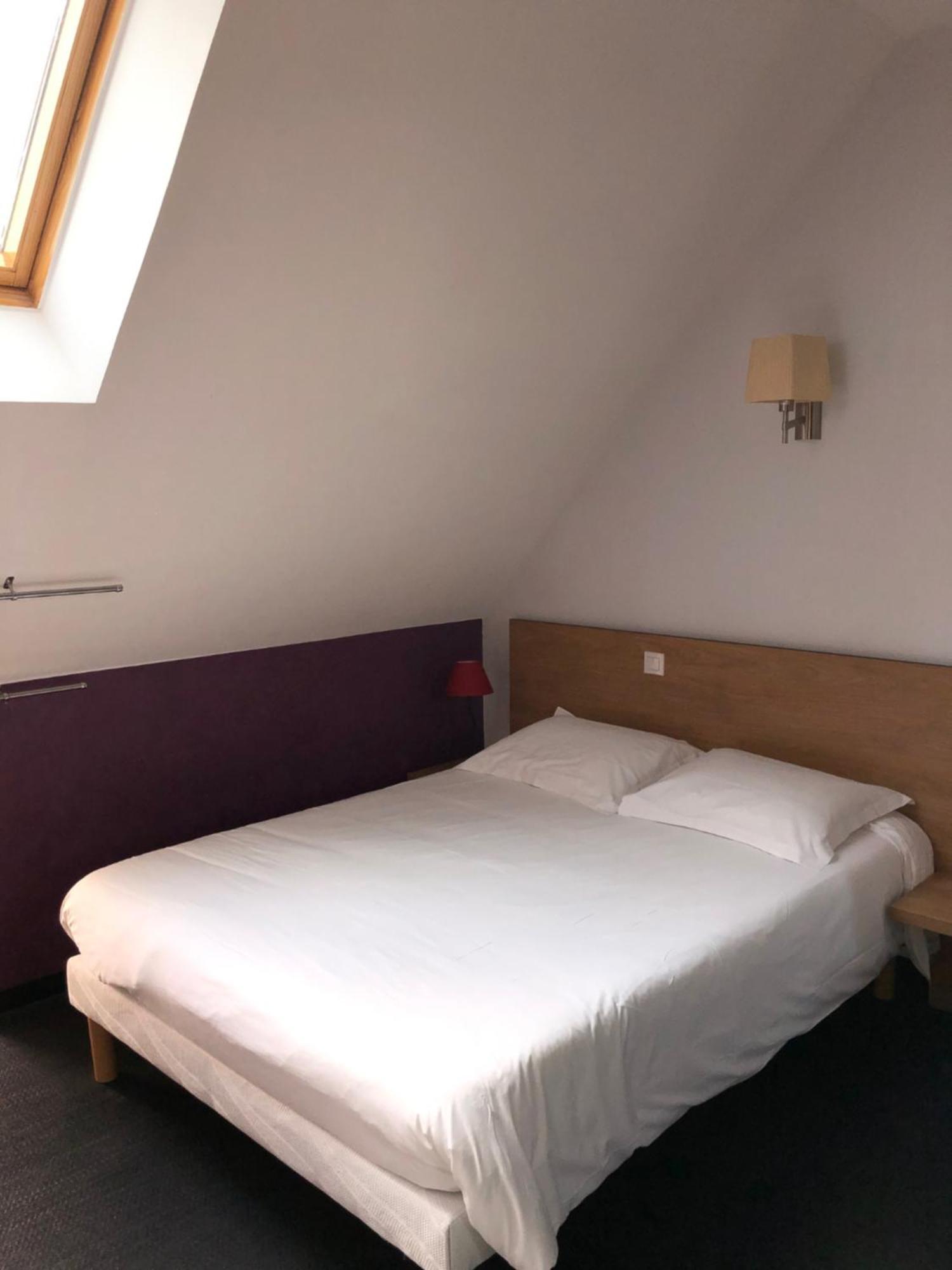 Logis L'Hotel D'Arc Arc-sur-Tille Exterior foto